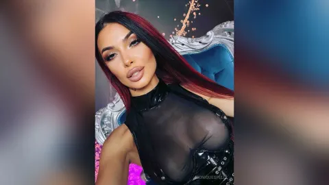 MoniqueSpelll — .