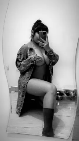 KiraMoonX — Streamate Photos