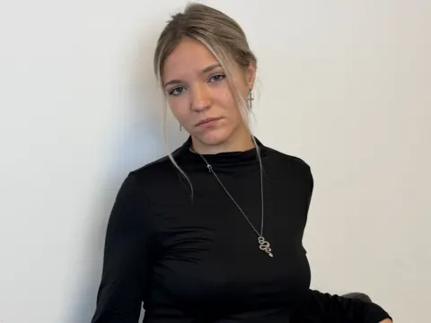 KeiraTullier cam model