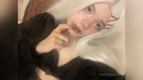 KarolynBerendzen — Outside the rules 🤍🖤