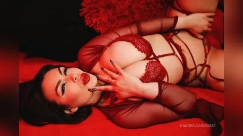 GabrielaAromms — 54