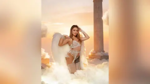 MillieGreco — Ángel Girl🪽