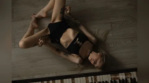 CleliaKressierer — For lovers of dark shades (part 2)