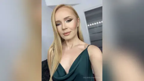 ChloeRichardson — Business Woman