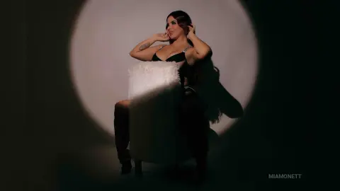 MiaMonett — 🔥