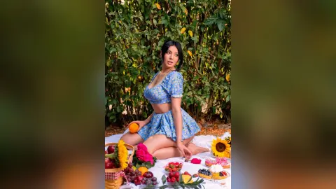 AvrilBonet — Picnic temptation