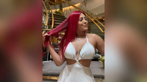 IsabellaEstrada — One More Look