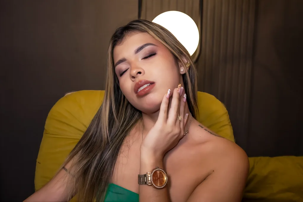 MiaLerody — Streamate Photos
