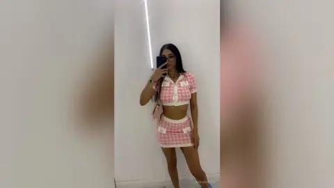 SarahVelle — 💋☀️