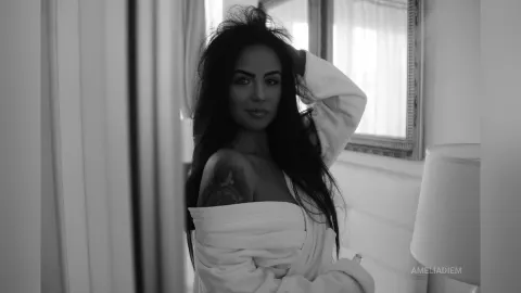 AmeliaDiem — White & Black
