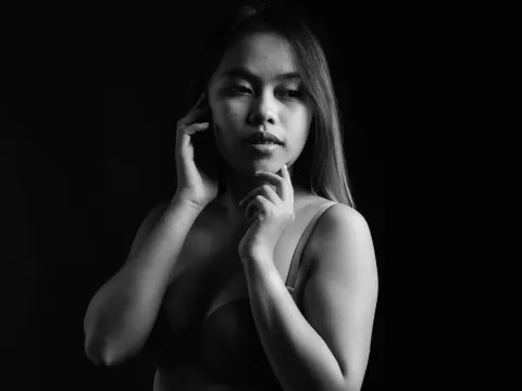 CasandraLuna cam model
