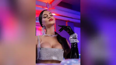Sofia — Money money money
