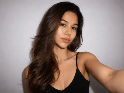 KiraElf — LiveJasmin cam model