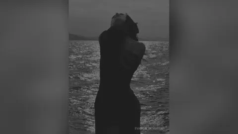 EvangelineMargot — Beach day 🏖️