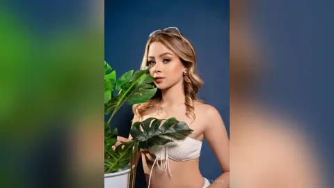 IsaBalmain — 10/10 blondie