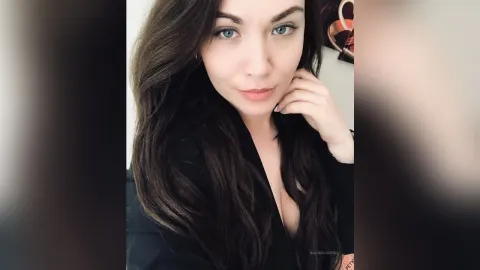 LunaLawrence — Me