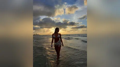 AngelicaSantos — 🏝️