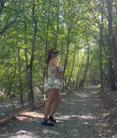 RoseLyinne — Streamate Photos