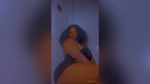 CaraMoore — curvy🖤