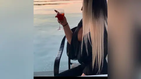 MellanyConnor — Relaxing day