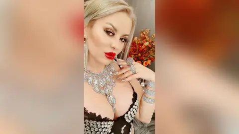 AllysaQuinn — Shinning Diamond Doll