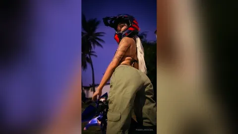 PamelaRousel — 😎