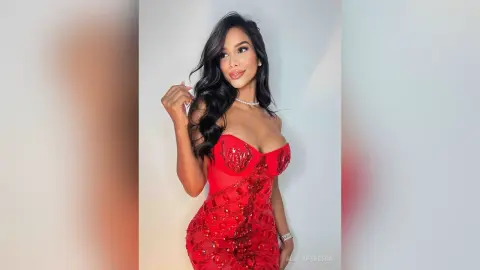 Alison — Burning red