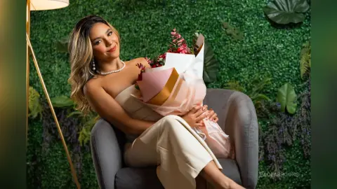 PaolaBrooks — 🎉Bday queen✨