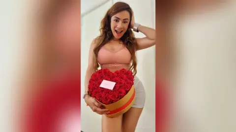 MonicaBedoya — 😆😇