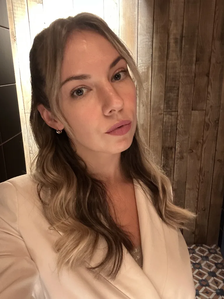 RosieDesire — Streamate Photos