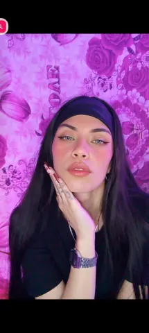 ZoeLuxx — Streamate Photos