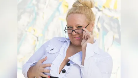 NaomiNelson — Sexy Glasses