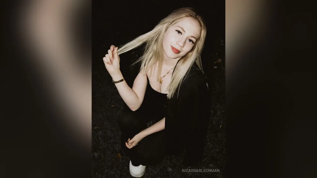 RicardaBlechman — live cam