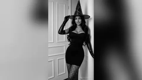 AngelicaSantos — Halloween 👻