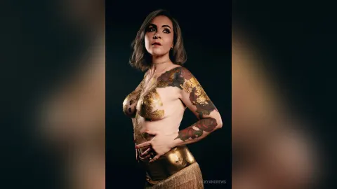 VickyAndrews — Latex