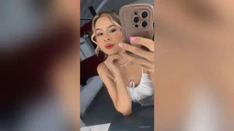 IssaDubois — issa 💋
