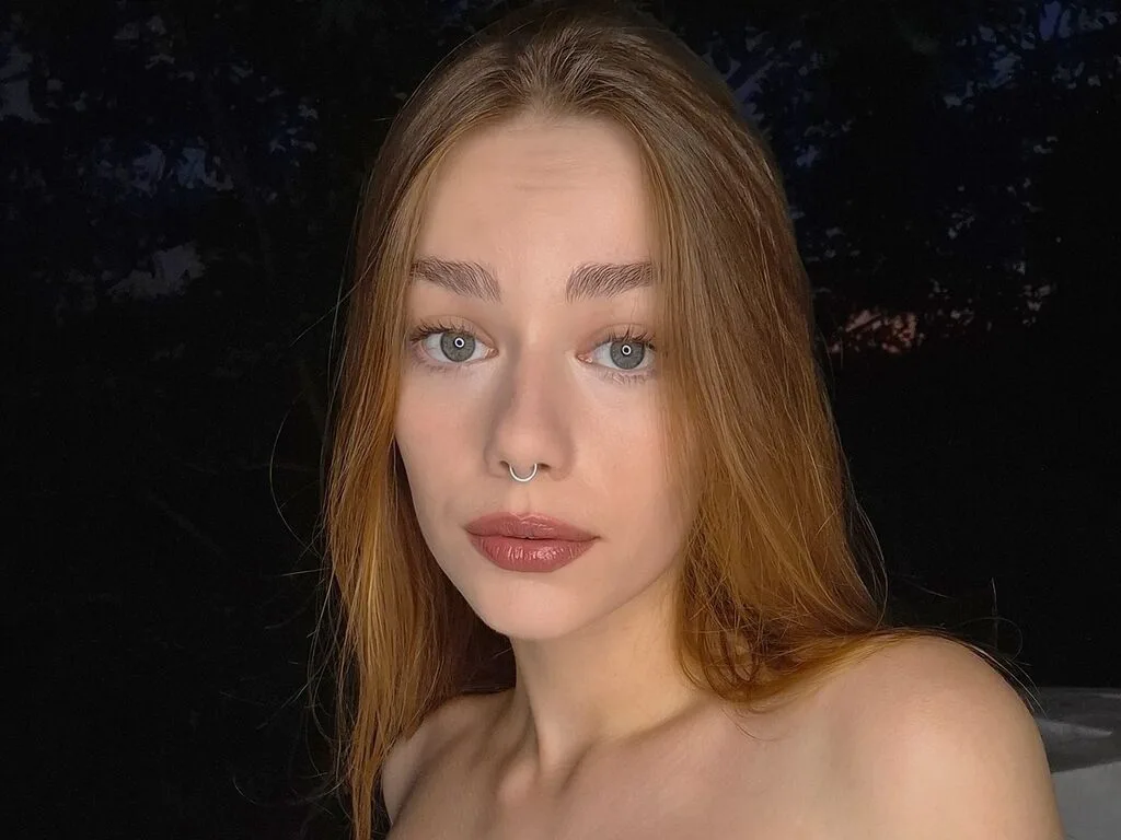 EmilliaFox