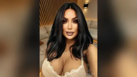 LeticiaLoren — sexy
