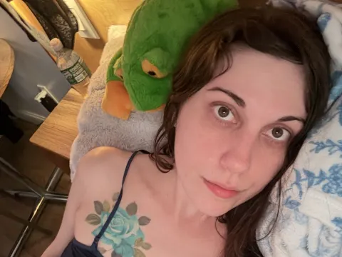 LilithLane cam model