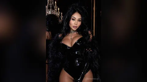 AmyReymolds — Dark elegance