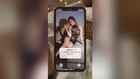Kendall — BlackDress