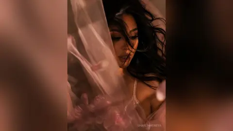 SharlinMoreva — Satin Hearts