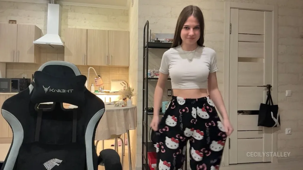 CecilyStalley — live cam
