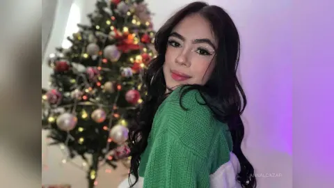 AnnAlcazar — I’m the 🎁 that Noel has left under your🎄