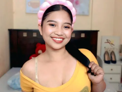 SophiaCharms cam model