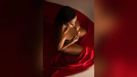 EmilyKorz — RED 💋