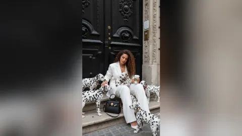 AnastasiaLolly — city break