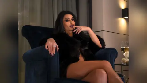 LiaDash — Wife Material