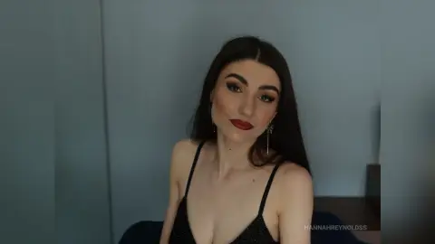 HannahReynoldss — Let me distract you