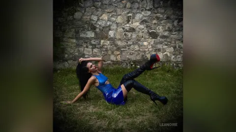 LeaNoire — The Hunt Begins!